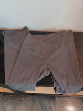 High-Rise Crossover leggings grey